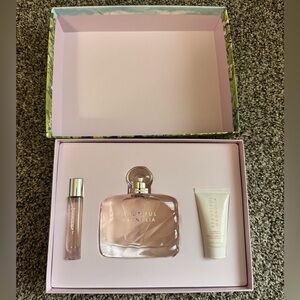 Estee Lauder Beautiful Magnolia Perfume